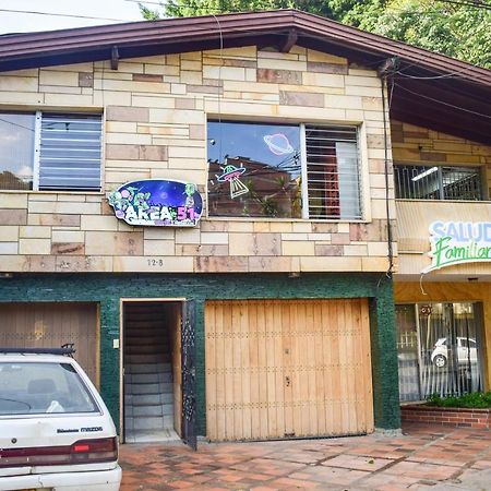 Area 51 Hostel เมเดยิน ภายนอก รูปภาพ