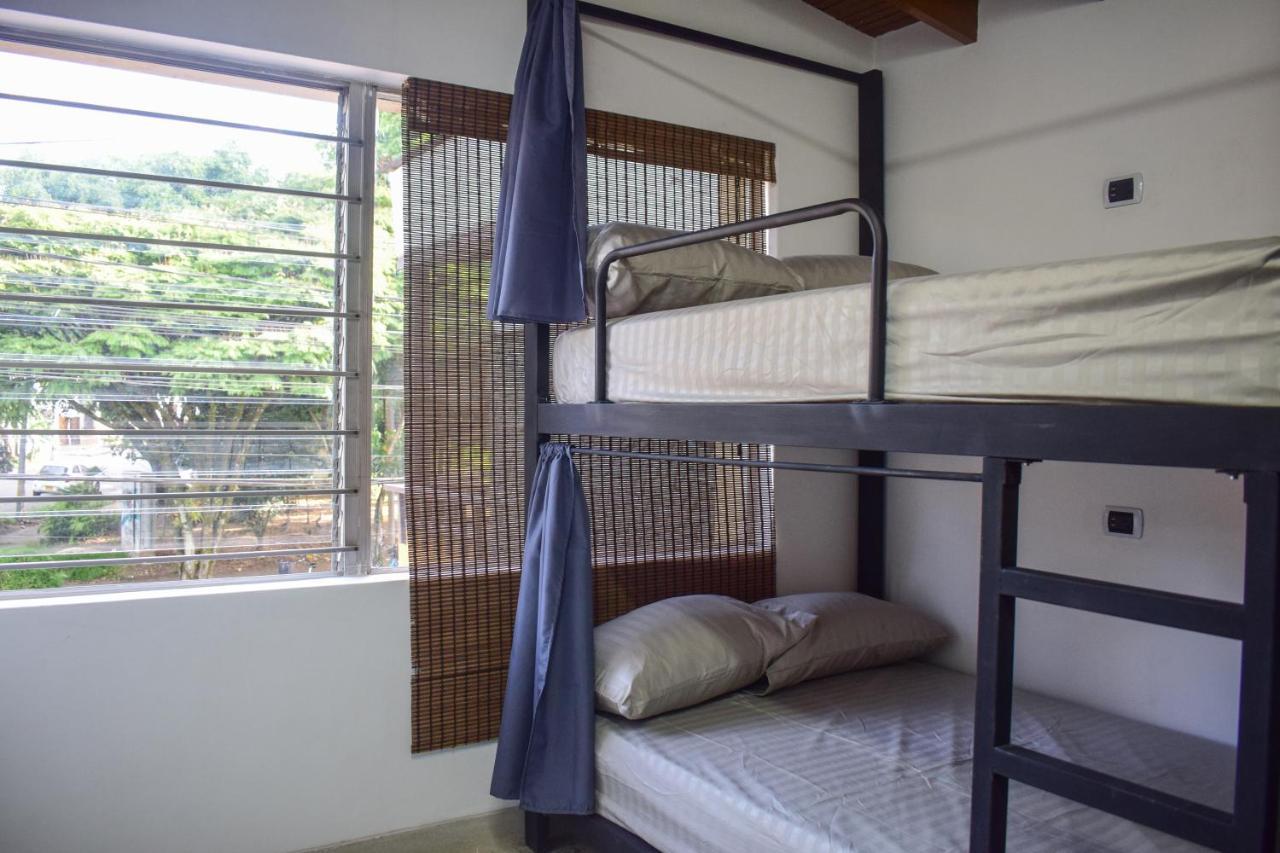 Area 51 Hostel เมเดยิน ภายนอก รูปภาพ
